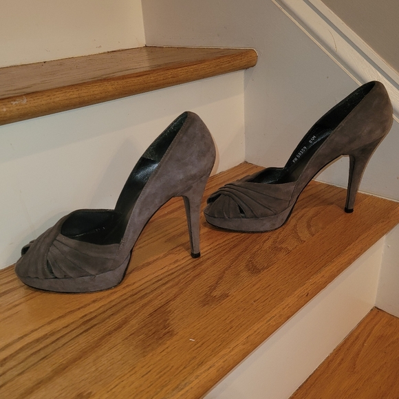 Stuart Weitzman Grey Suede Peep Toe Pumps - Picture 2 of 6